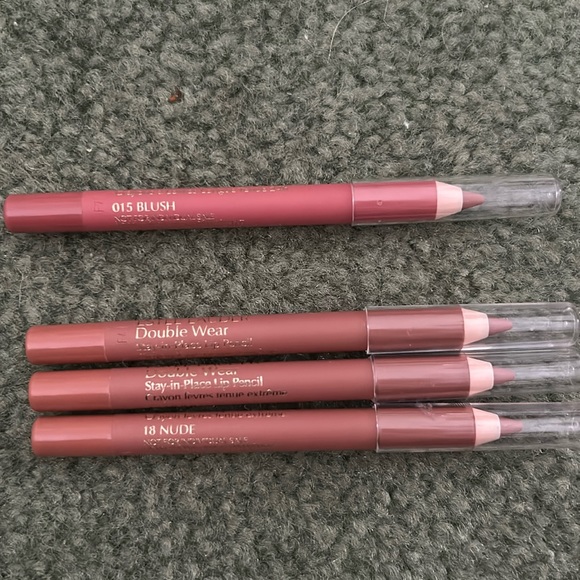 Estee Lauder Lip Liner - Picture 1 of 1